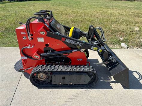 Agrotk LRT23 Mini Skid Steer Track Loader 23HP Engine